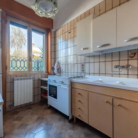 Casa Lucia A شقة